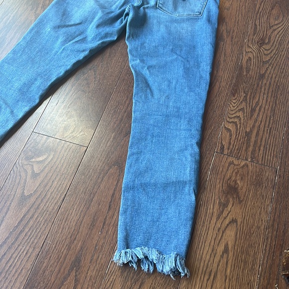 Lucky brand jean- great condition - Picture 6 of 6